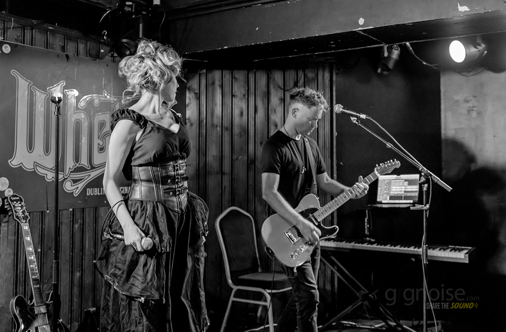 Dark Tropics Headline Show