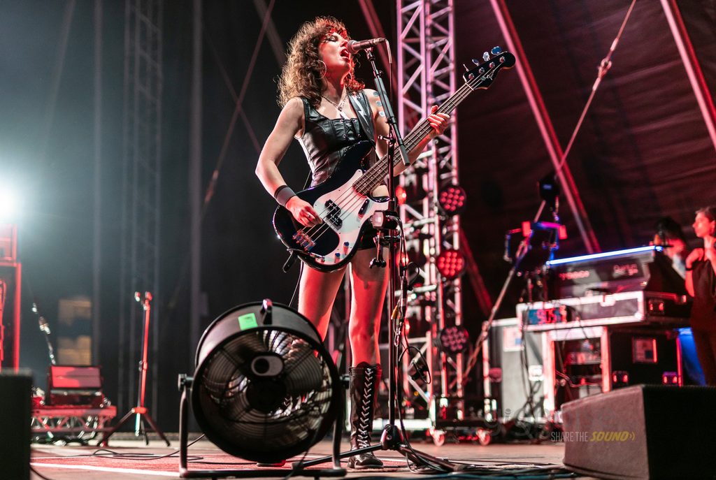 Amyl and the Sniffers