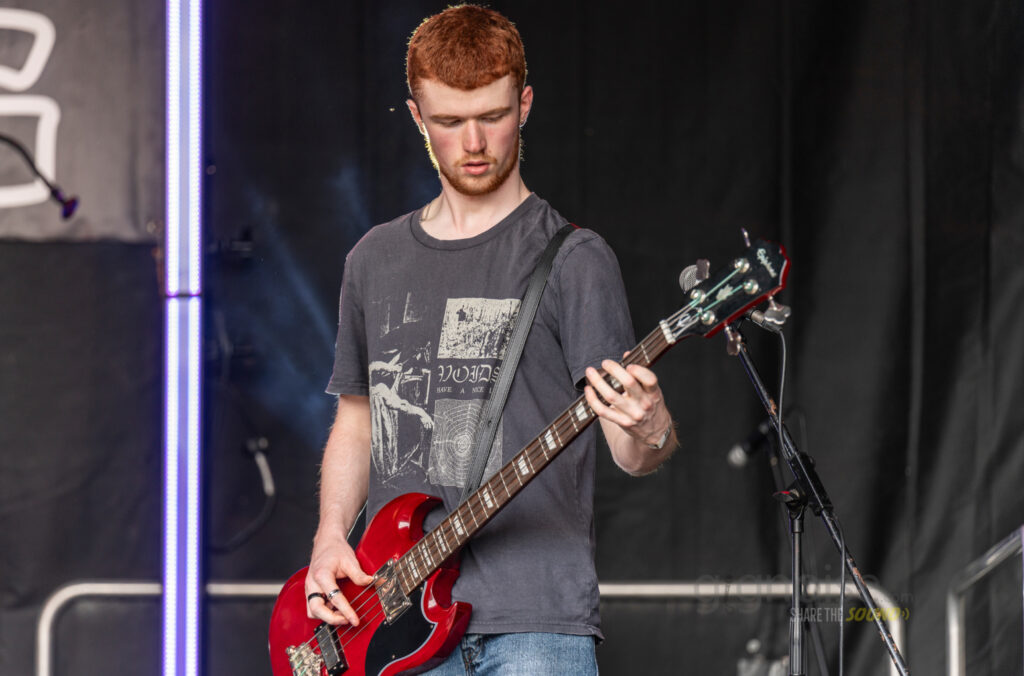 Guitar Player Féile Beag
