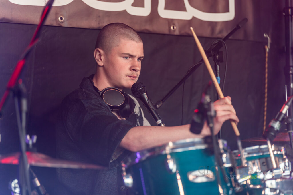 Drummer Coffsurp, Band