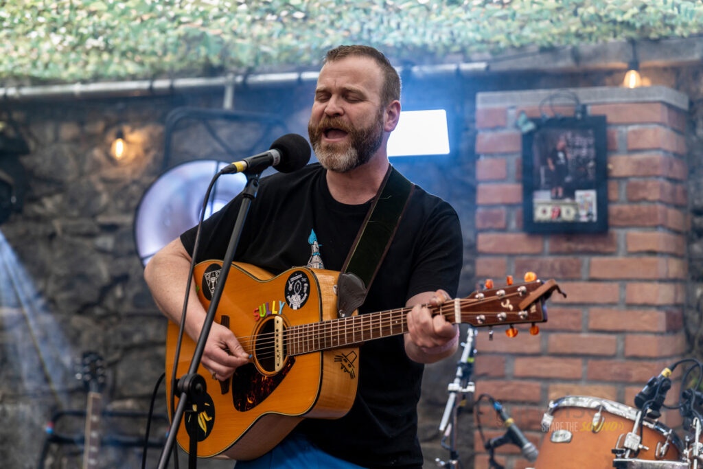 Locan Lyons Féile Beag