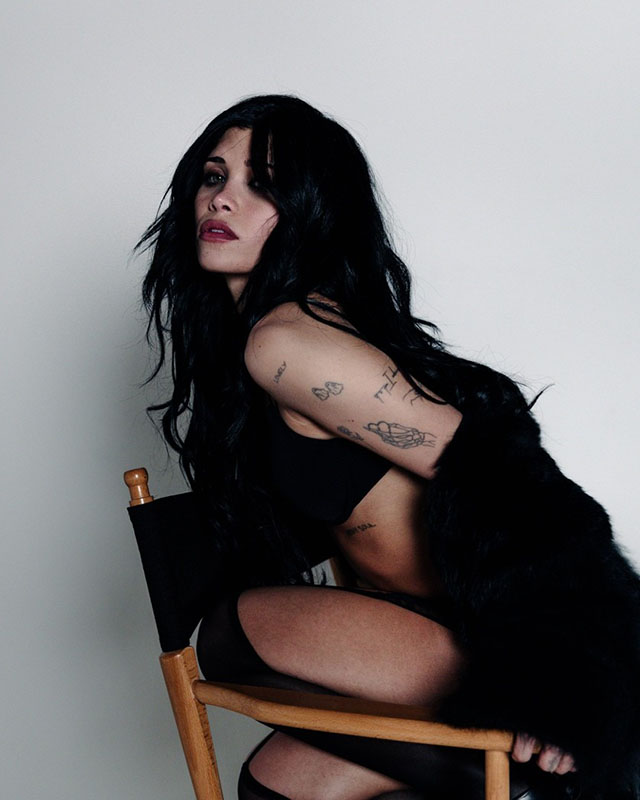 Nessa Barrett Tour