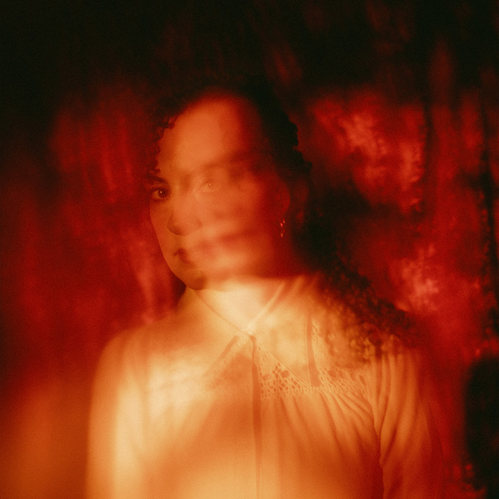 Niamh Bury - shares new single, 'Everything Is Moving'