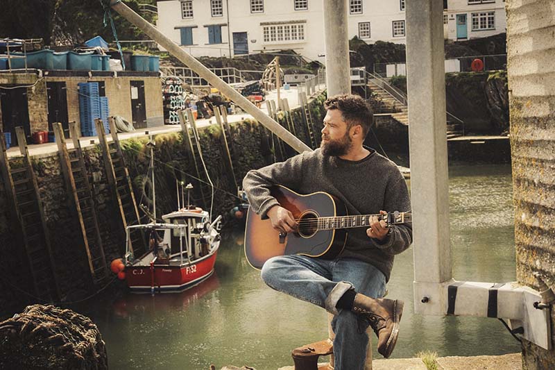 Passenger Shares The New Single ‘Boomerang’