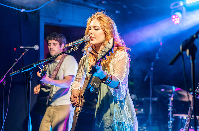 Lauren Wallace Review